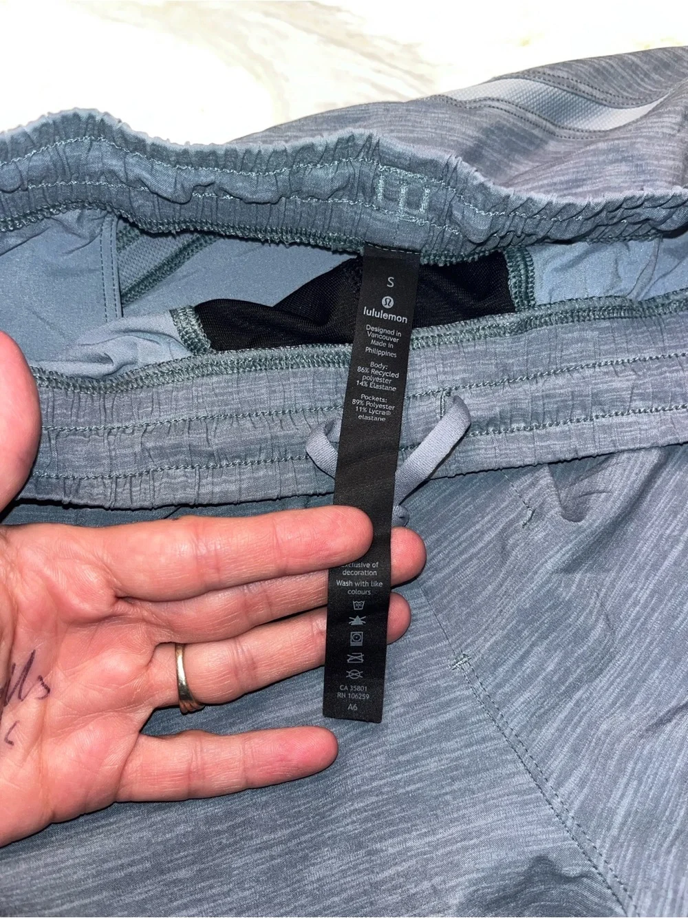 lululemon athletica no flaws